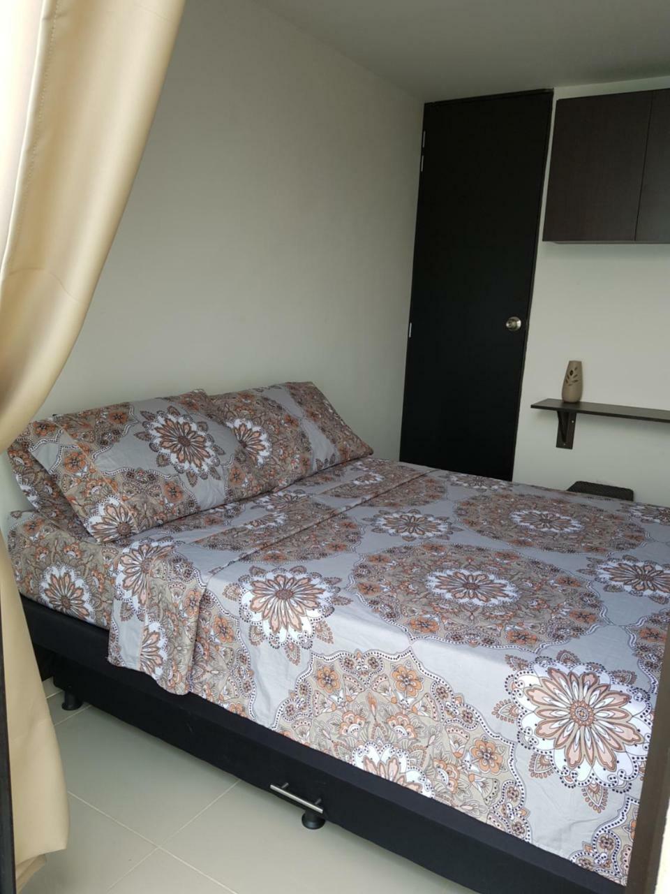 Apartasuites Medellin Los Molinos Exterior photo